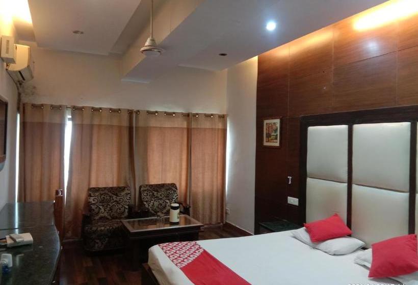 فندق Zo Amar Sector 17 Isbt