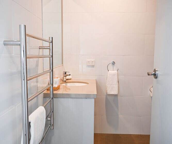 Mansfield Apartments