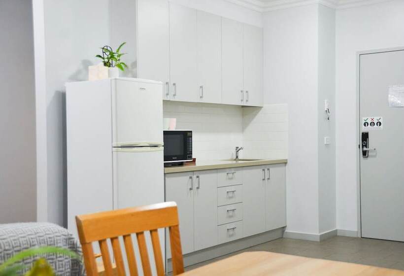 Mansfield Apartments