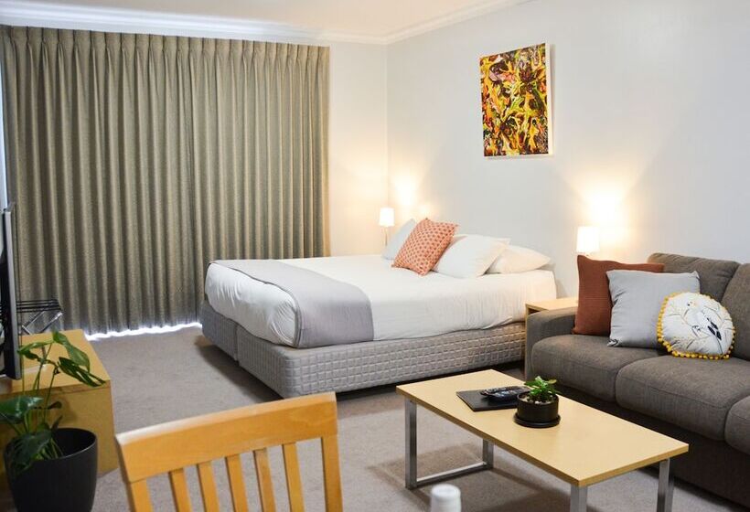 Mansfield Apartments