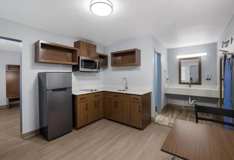 モーテル Hometowne Studios By Red Roof Orange, Tx