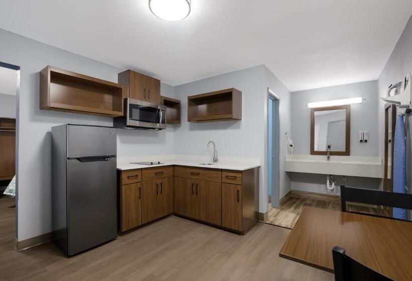 モーテル Hometowne Studios By Red Roof Orange, Tx