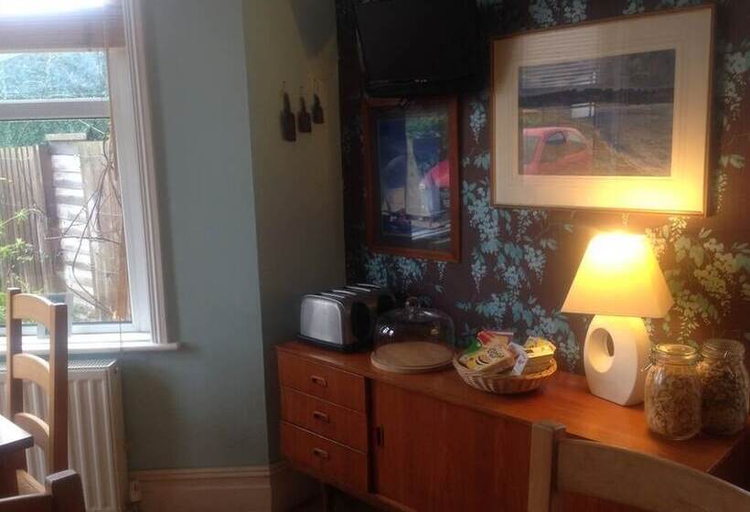 민박 Old Church House