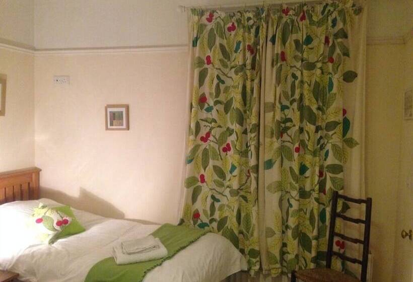 민박 Old Church House