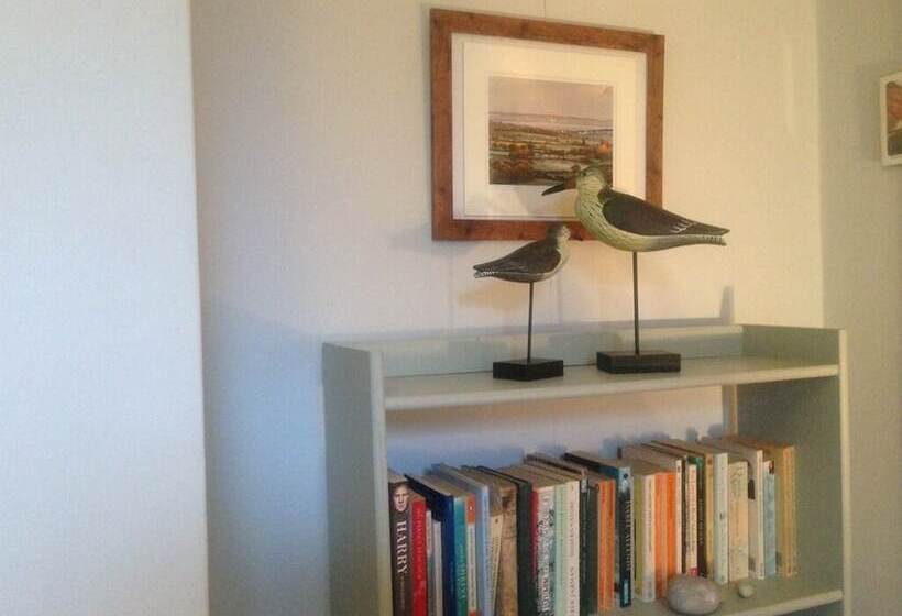 민박 Old Church House