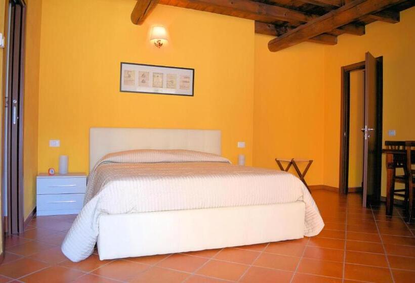 פנסיון Corte Certosina