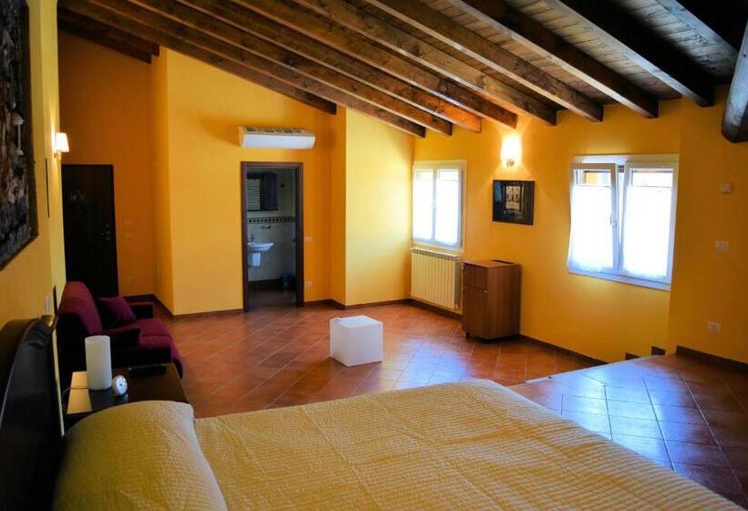 פנסיון Corte Certosina