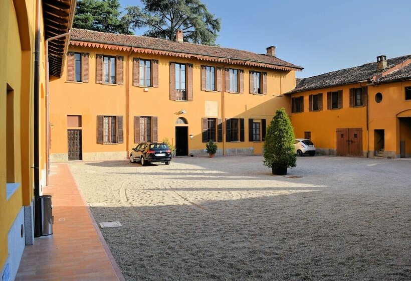 פנסיון Corte Certosina