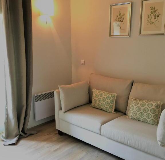 بنسيون Domaine Le Bois Des Dames