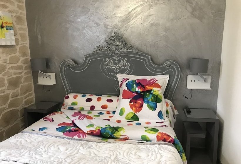 بنسيون Le Mas De La Talaudière