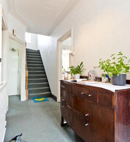 ペンション Lyndhurst Guest House