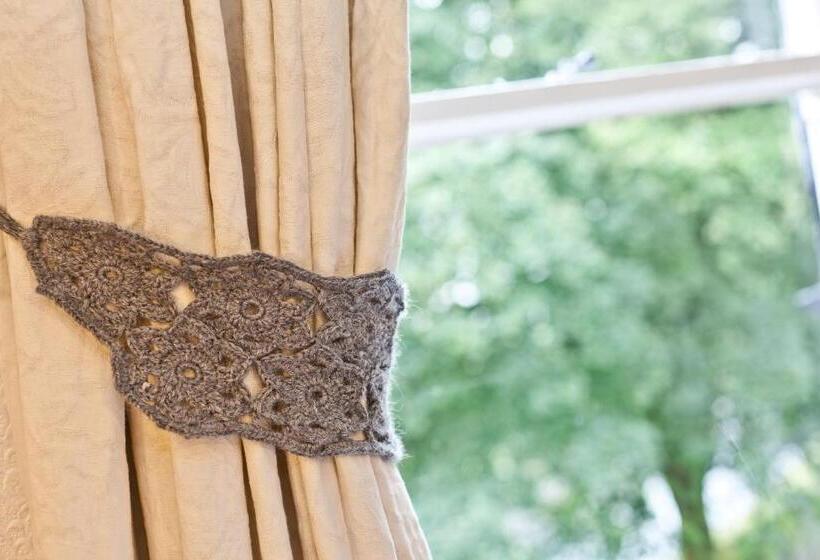 ペンション Lyndhurst Guest House