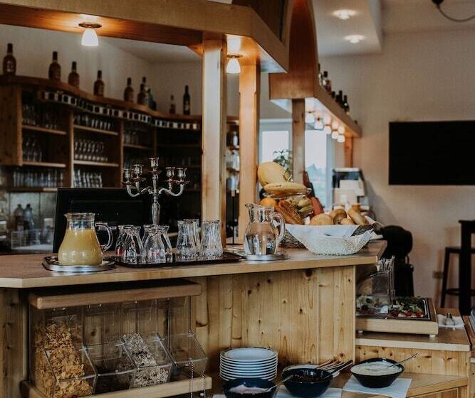 پانسیون Restaurant Gastehaus Feldkirchen