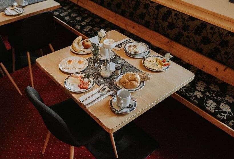 پانسیون Restaurant Gastehaus Feldkirchen