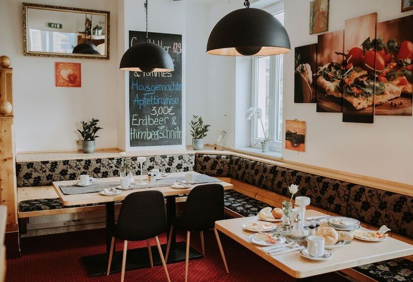 پانسیون Restaurant Gastehaus Feldkirchen