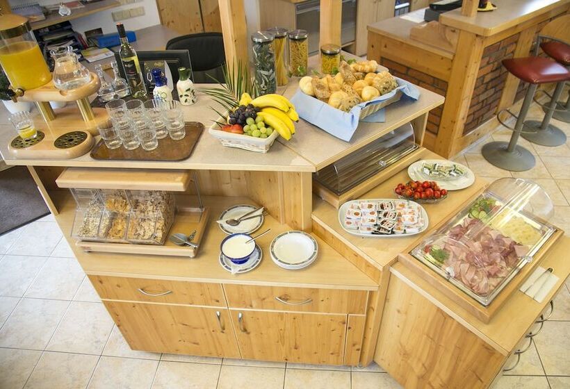 پانسیون Restaurant Gastehaus Feldkirchen