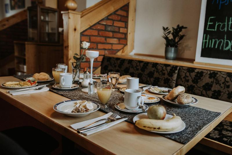 پانسیون Restaurant Gastehaus Feldkirchen