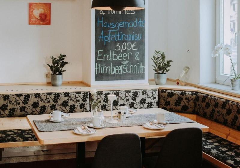 پانسیون Restaurant Gastehaus Feldkirchen