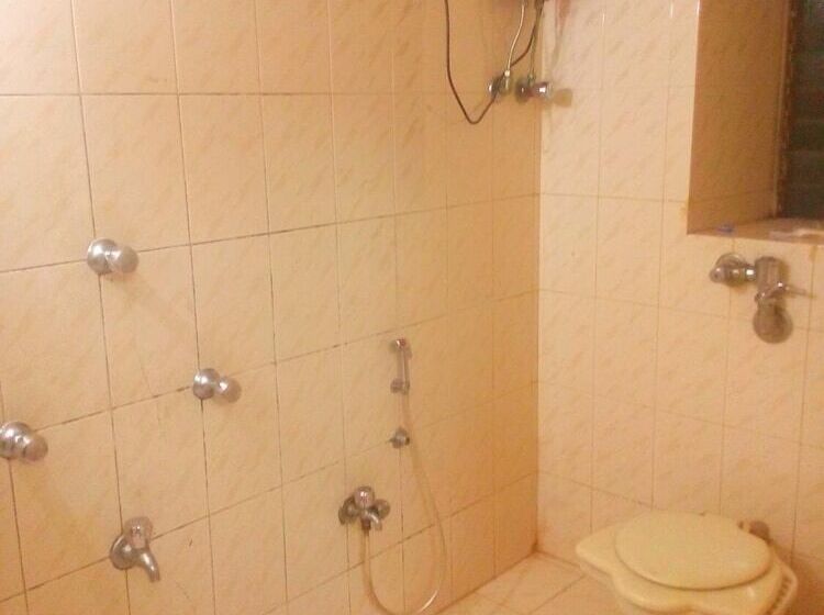 پانسیون Sangam Guest House