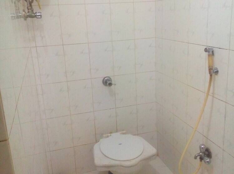 پانسیون Sangam Guest House