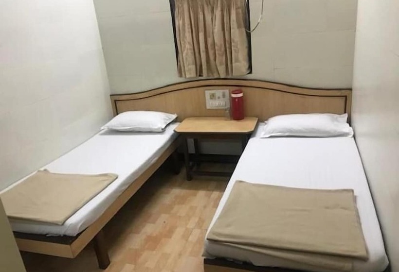 پانسیون Sangam Guest House