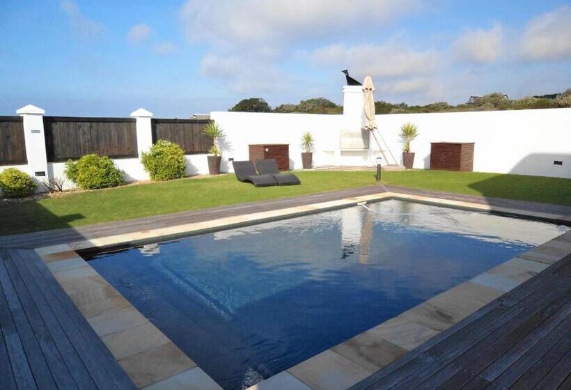 פנסיון St. Francis Golf Lodge