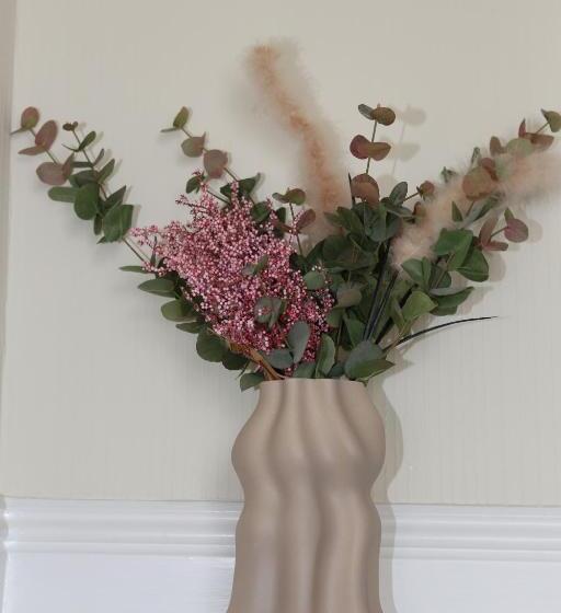 بنسيون The Waves