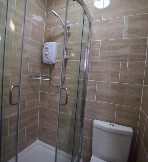 بنسيون Woodlands Lodge Ilford