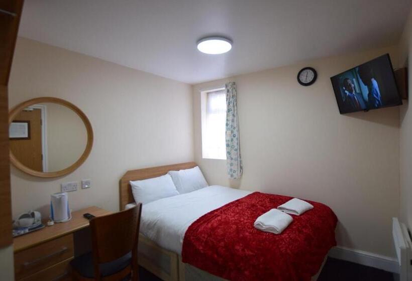 بنسيون Woodlands Lodge Ilford