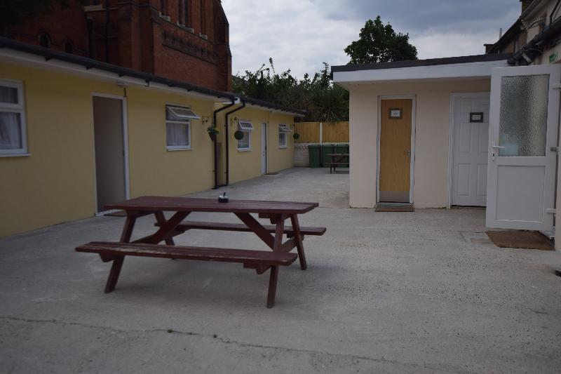 بنسيون Woodlands Lodge Ilford