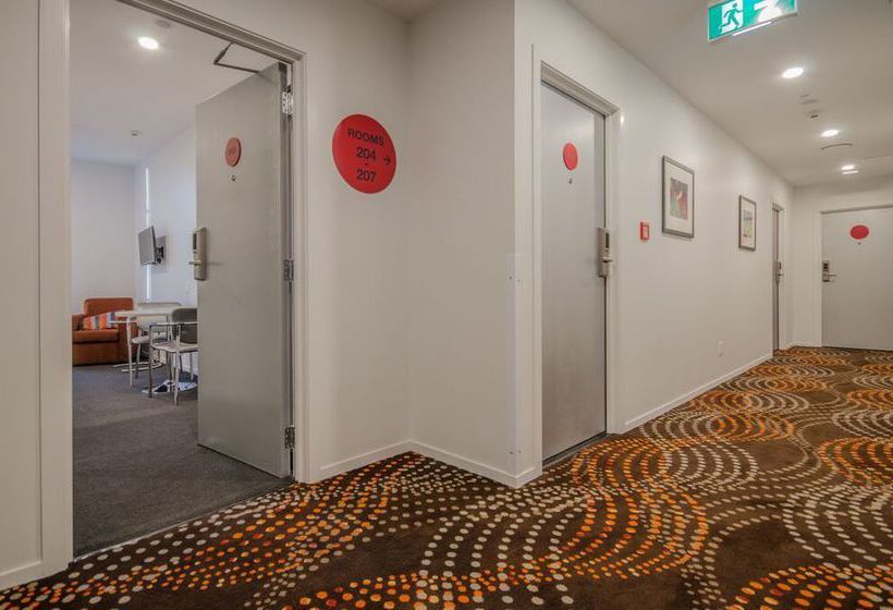 Ramada Suites By Wyndham Auckland Federal Street