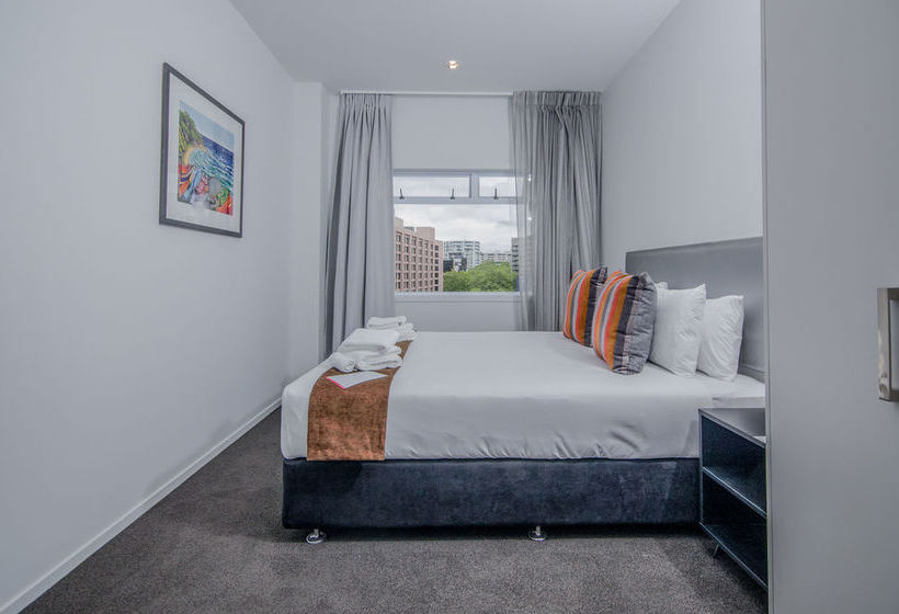 Ramada Suites By Wyndham Auckland Federal Street