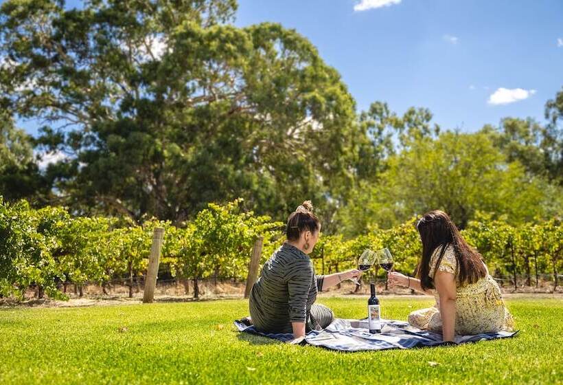 Reillys Wines Heritage Cottages