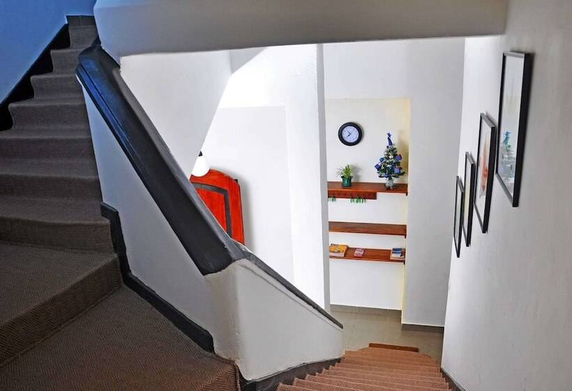 Sea View Apartment Hotel Colombo