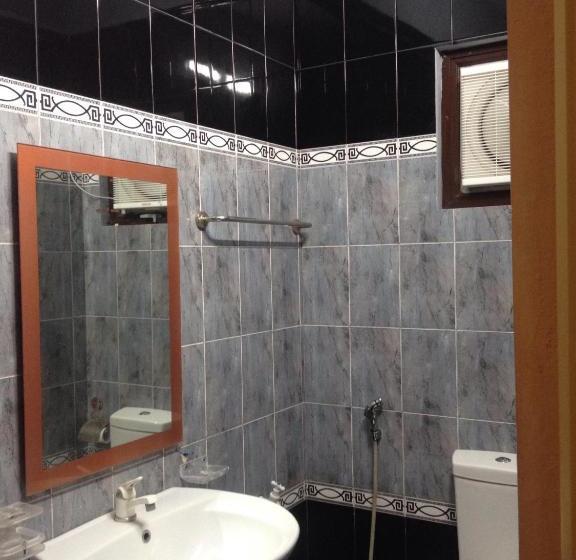 Sunshine Hotel & Hall