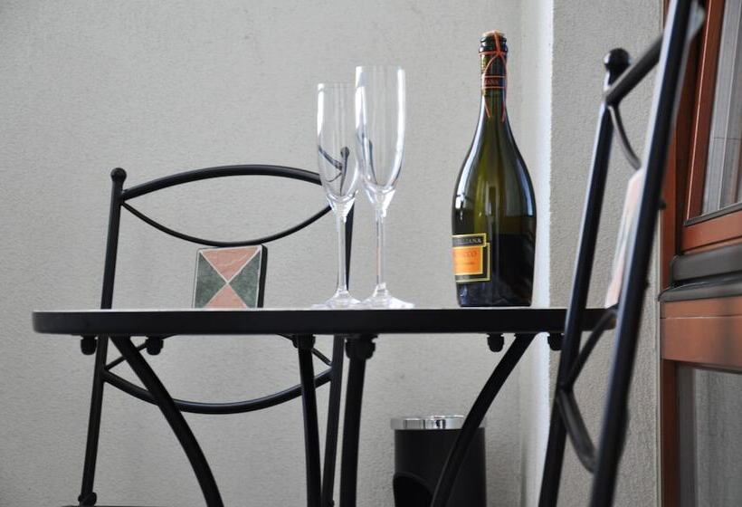 Traditional Apartments Vienna Tav