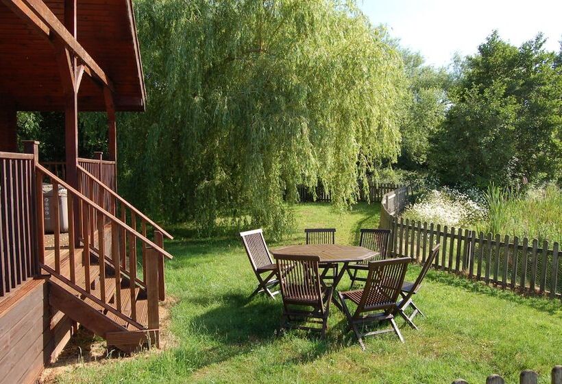 Watermeadow Lakes & Lodges