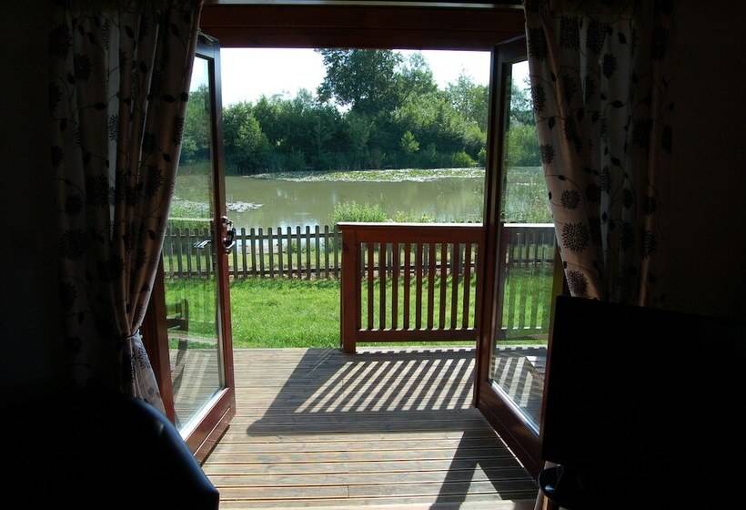 Watermeadow Lakes & Lodges