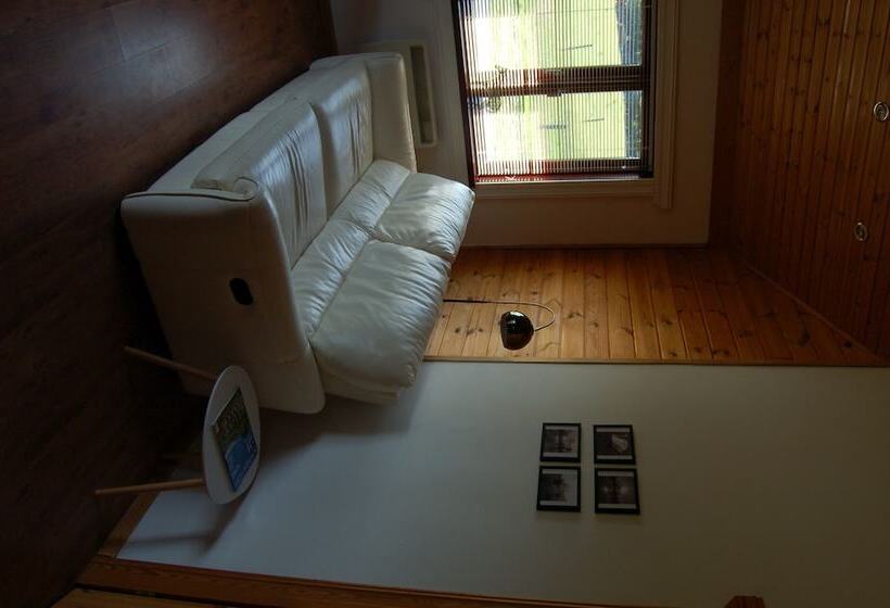 Watermeadow Lakes & Lodges