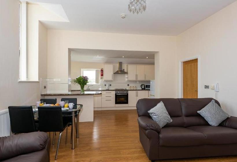 Waterview Deluxe Apartments