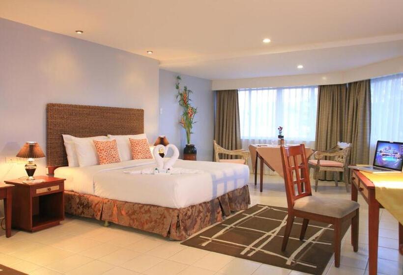 Wild Orchid Beach Resort