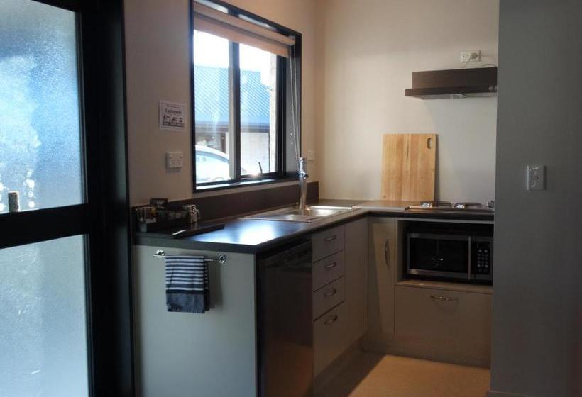 Alpine Glacier Motel