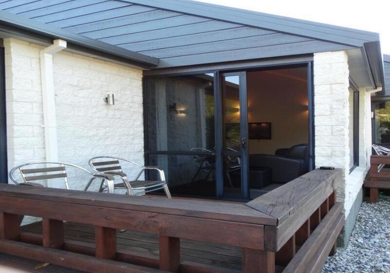 Alpine Glacier Motel