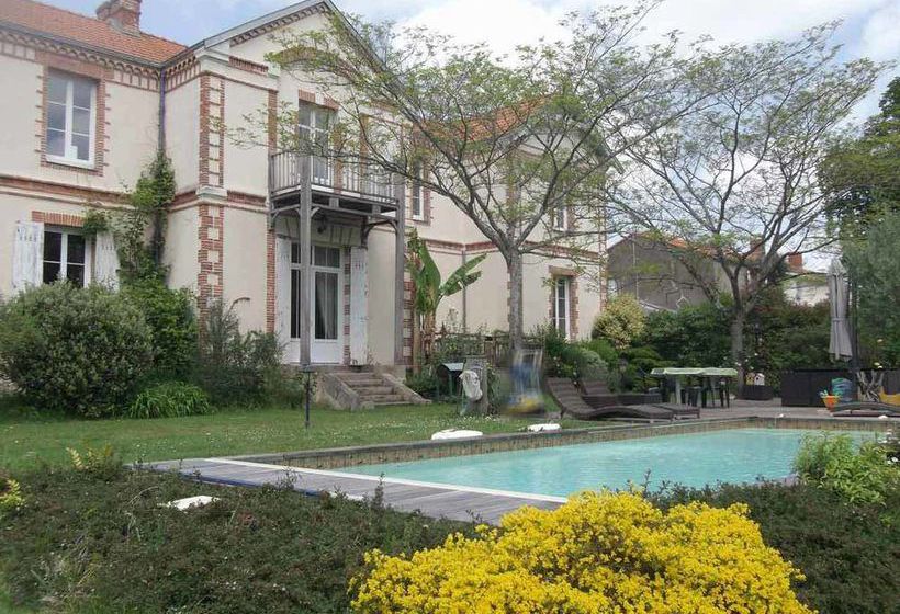 مبيت وإفطار A La Villa D'herbauges