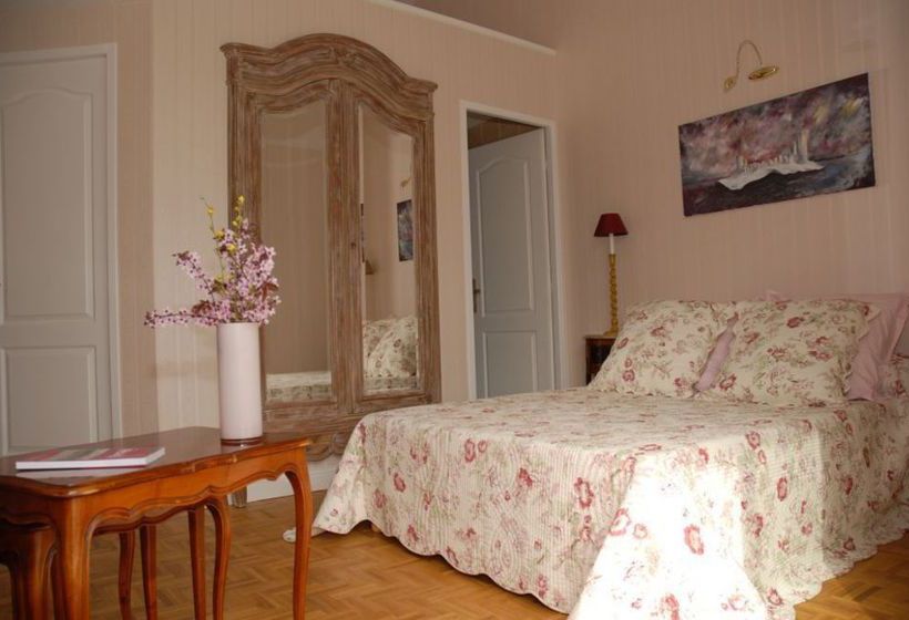 مبيت وإفطار La Grange