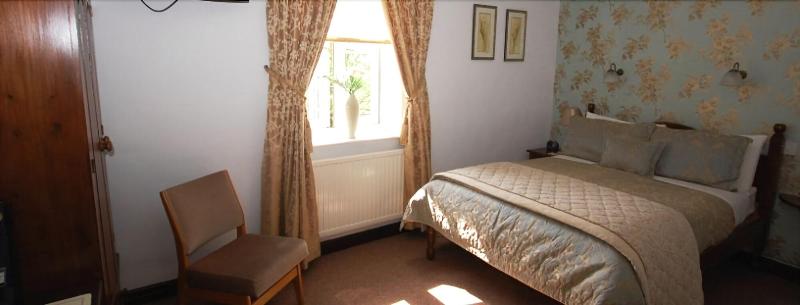 مبيت وإفطار Middle Holly Cottage