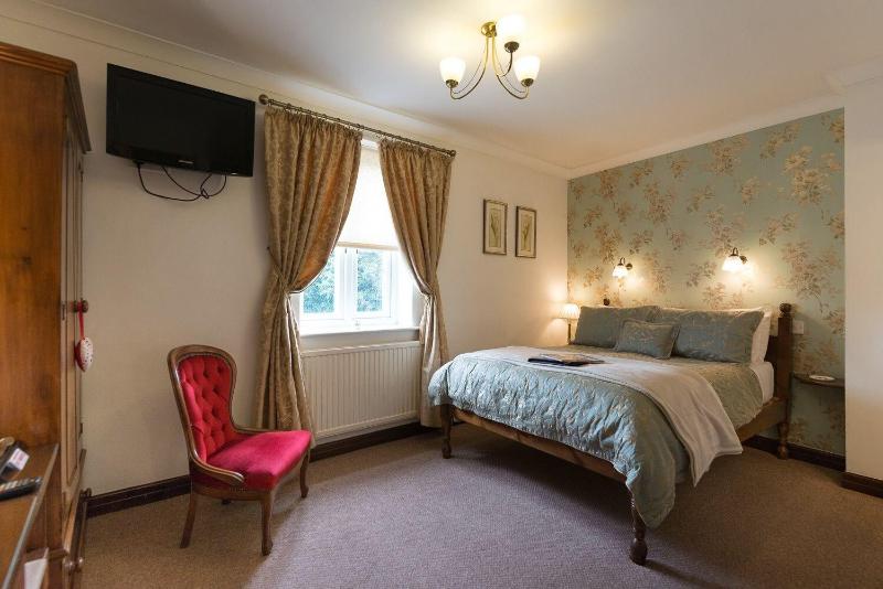 مبيت وإفطار Middle Holly Cottage