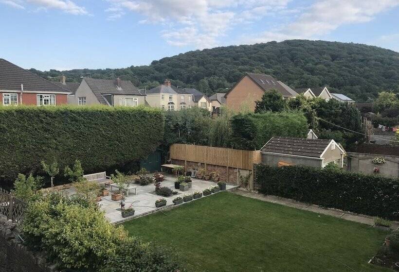 צימר Tree Tops Guest House