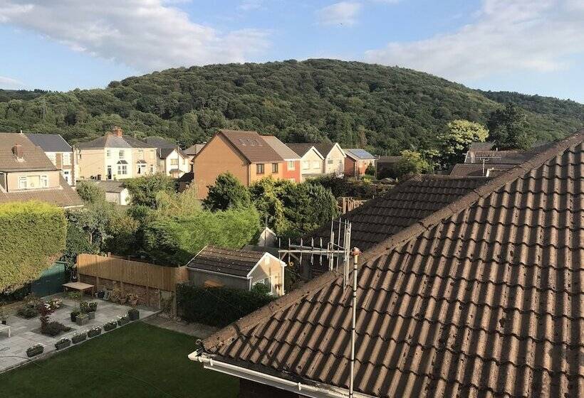 צימר Tree Tops Guest House