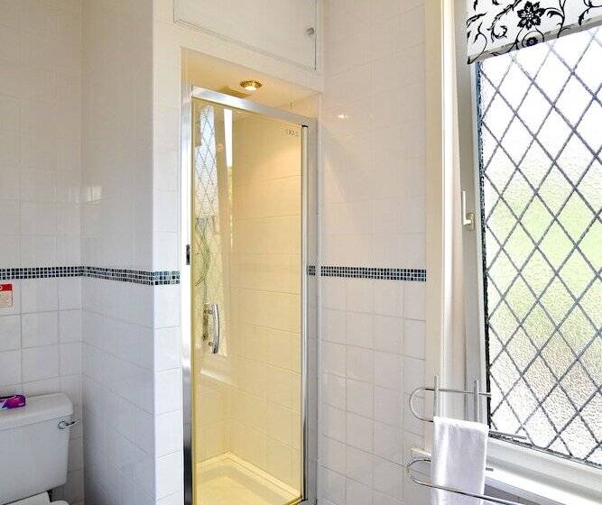 צימר Tree Tops Guest House